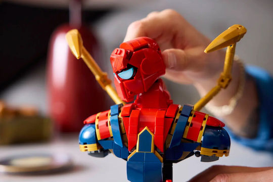 LEGO Super Heroes Iron Spiderman Bust for 18+ Years 379 Pieces