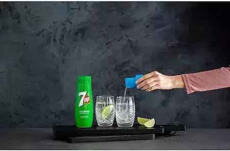 7UP Γκαζόζα Συμπυκνωμένη Χωρίς Ανθρακικό σε Μπουκάλι 440ml