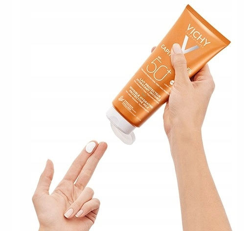 Vichy Capital Soleil Fresh Hydrating Milk Αδιάβροχη Αντηλιακή Κρέμα Προσώπου και Σώματος SPF50 300ml