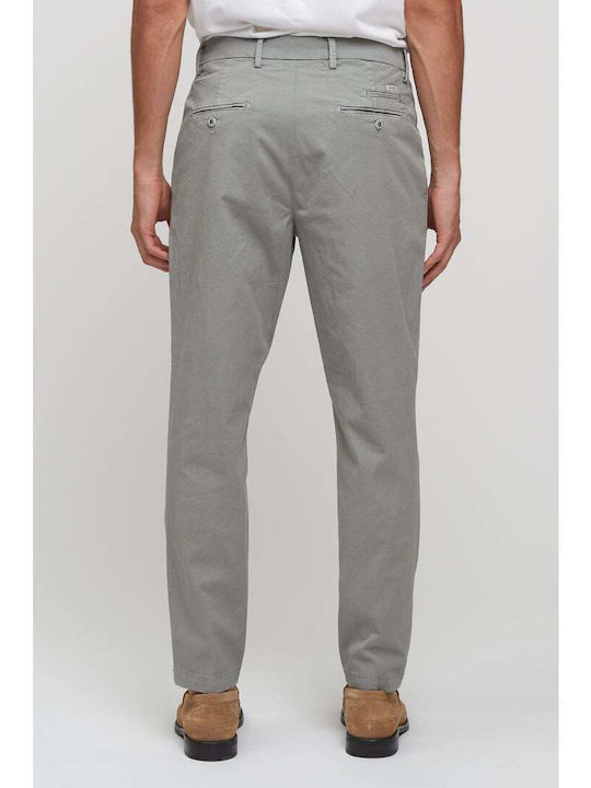 Uniform Jeans