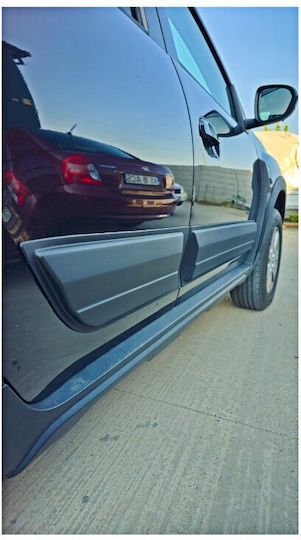 Set Idealstore 12 Protectoare Uși cu Aripi + 2 Protectoare de Compatibilitate Fără Senzori Dacia Duster II 2018 Încoace Fabricate din Plastic ABS