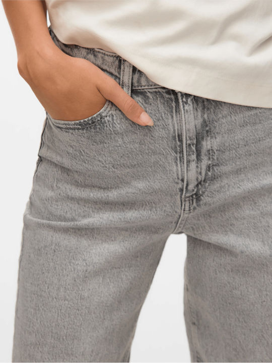 Hoch tailliert Damenjeans in Mom-Passform Gray