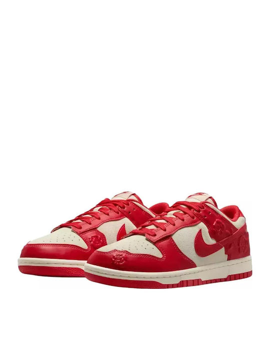 Dunk Low Sneakers Red
