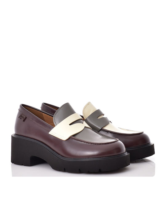 Women's Moccasins in Brown Color