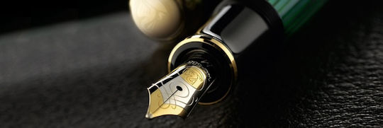 Pelikan Souveran M800 Писалка Широка с Червено Мастило