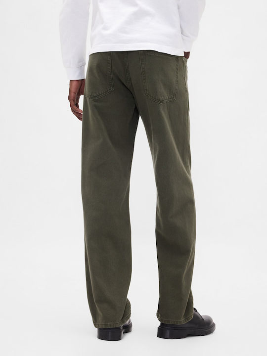 Herren Jeanshose mit Relaxed Gerade Passform Olive