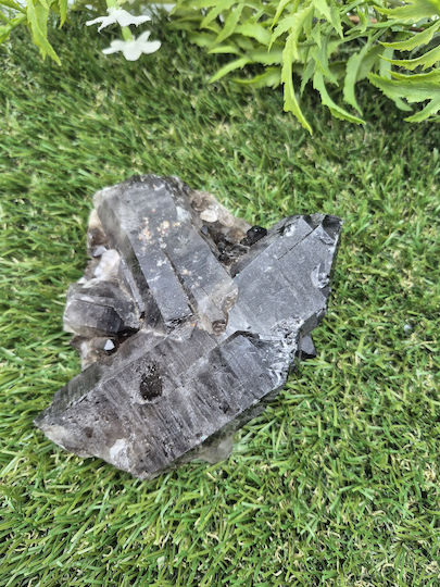 Complex Brut De Cuarț Fumuriu – Piatră Naturală De Împământare Și Protecție