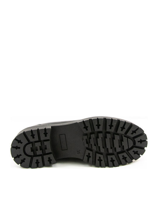 Patent Leather Women's Moccasins in Black Color