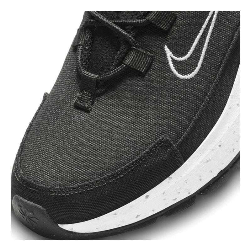 nike crater amixa on feet