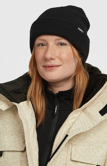 Beanie Unisex Beanie Knitted in Black color