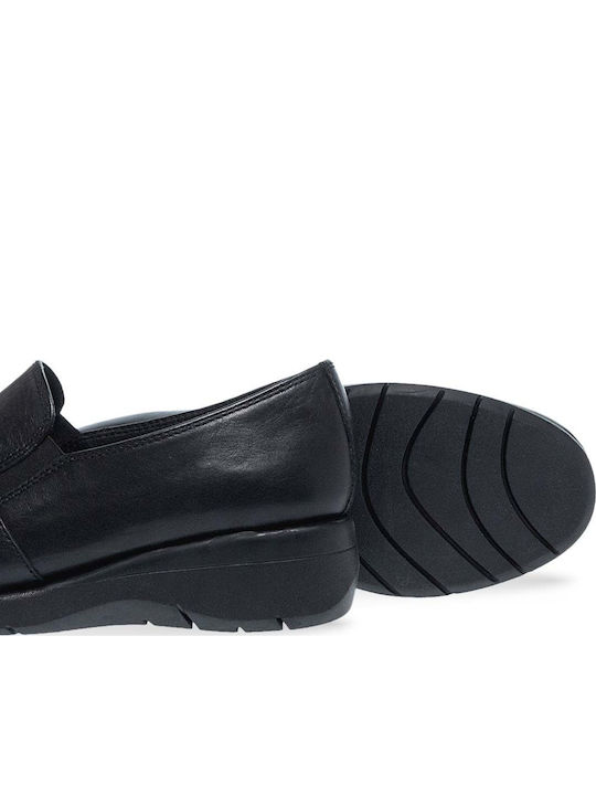 Leather Women's Loafers in Black Color