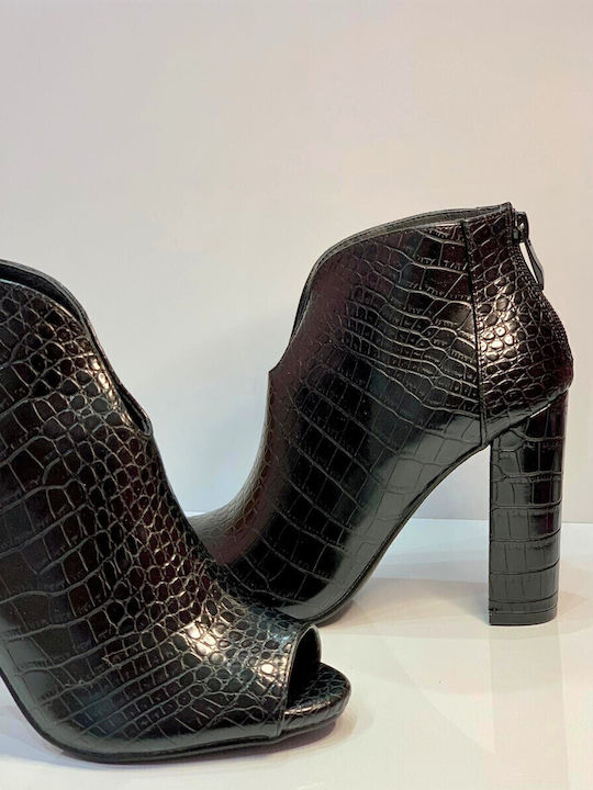 Woman's Fashion