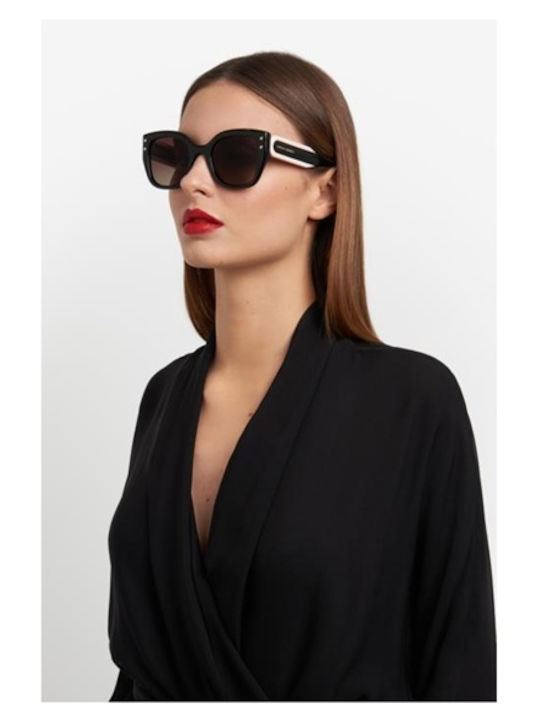 Carolina Herrera Sunglasses Brown with Acetate Frame & Brown Lens Carolina Herrera Sunglasses Brown with Acetate Frame & Brown Lens