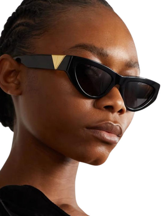 Bottega Veneta Women's Sunglasses with Black Plastic Frame and Gray Lens BV1176S 001
