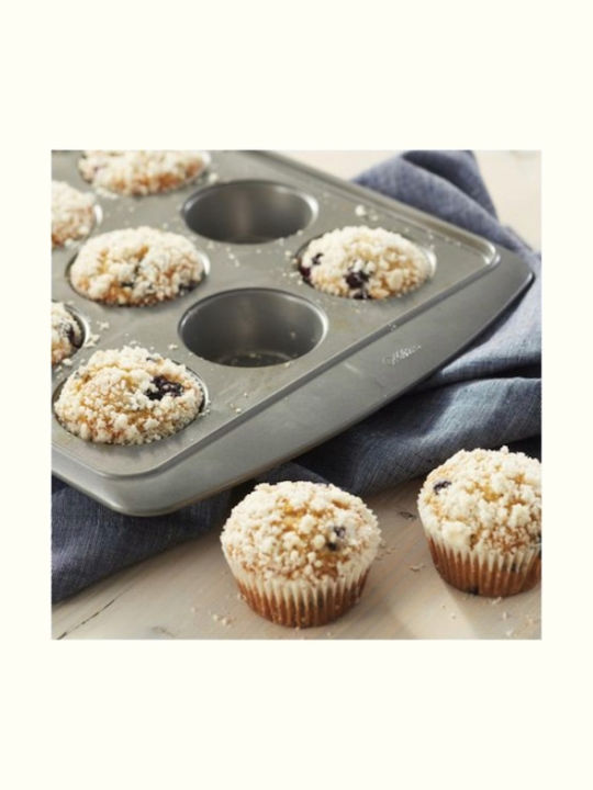 Wilton Formă de Patiserie pentru Cupcakes/Muffins 1buc