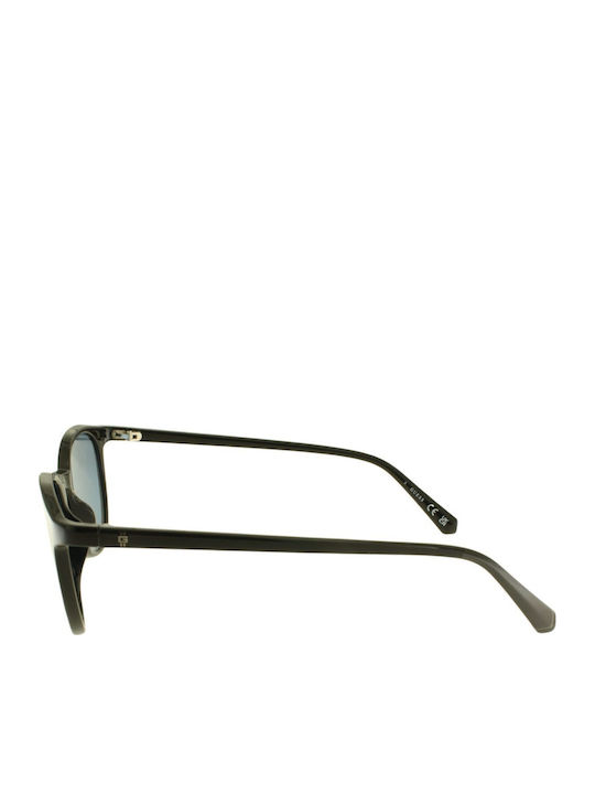 Guess Women's Sunglasses with Black Plastic Frame and Gray Lens