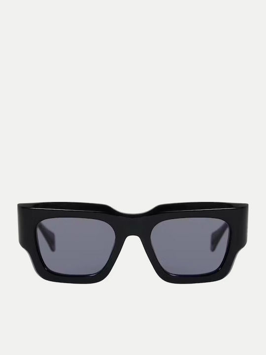 Gigi Barcelona Women's Sunglasses with Black Plastic Frame and Black Lens 6772/1