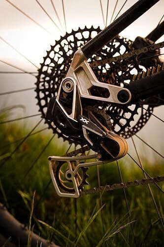 Bicycle Chain Kmc Bicycle Chain Flat Top 126 Links 12-Speed 13-Speed X Bridge Waxed Compatible Sram Axs & Transmission Silver
