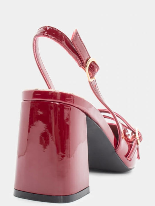 Pumps mit Riemchen Burgundisch