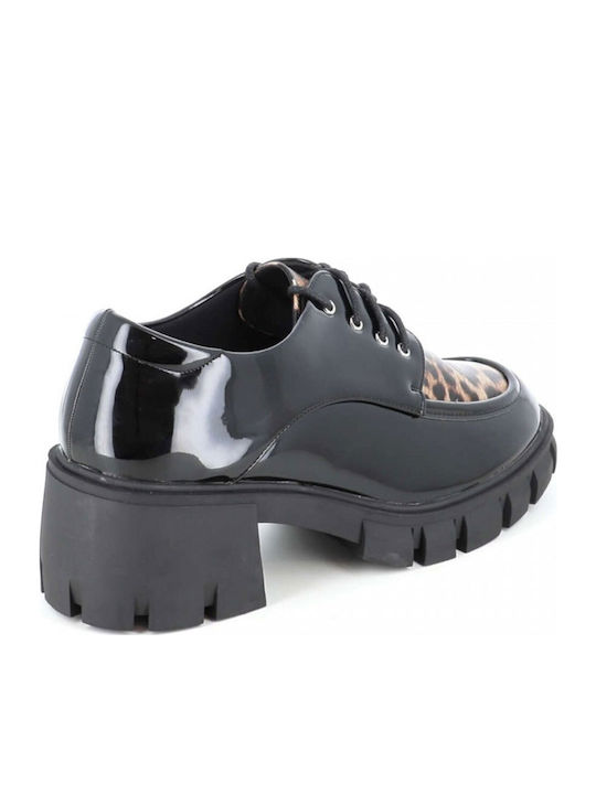 Γυναικεία Oxfords από Λουστρίνι σε Μαύρο Χρώμα