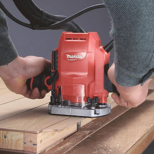 Makita Plunge Router 900W