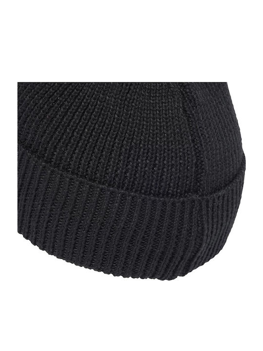 Beanie Beanie Knitted in Black color