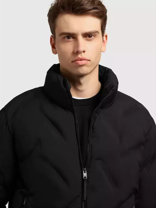 Jacke Black