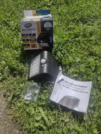REV Wall Mounted Solar Light 1.5W with Motion Sensor and Photocell