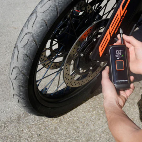 Interphone Τρόμπα Αυτοκινήτου Smart Air Pump Επαναφορτιζόμενη με Μπαταρία 12V