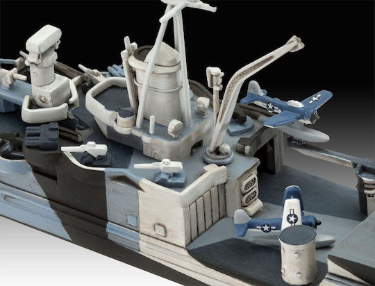 Revell Φιγούρα Μοντελισμού σε Κλίμακα 1:700 με Κόλλα και Χρώματα 26.2x16.4εκ.