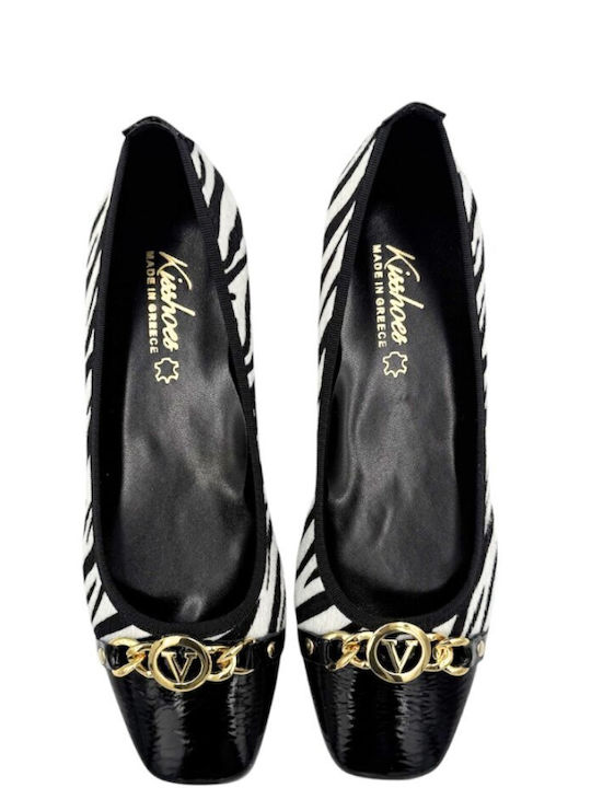 Pointed Toe Heels Made of Patent Leather with Low Heel White