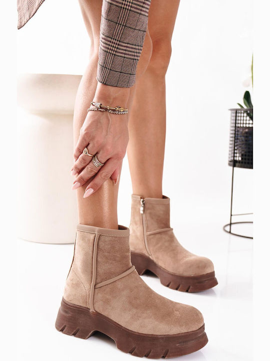 Beige Stiefeletten Traktorenprofil Sohle Wildleder