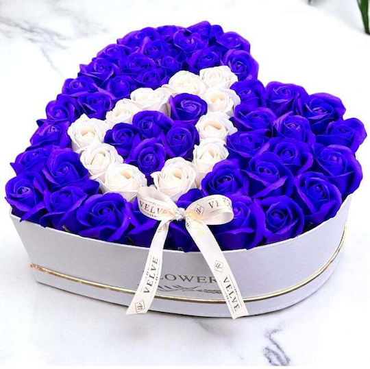 Aranjament Floral Personalizat Litera Cutie Inimă Albă 55 Trandafiri Săpun Albastru-alb