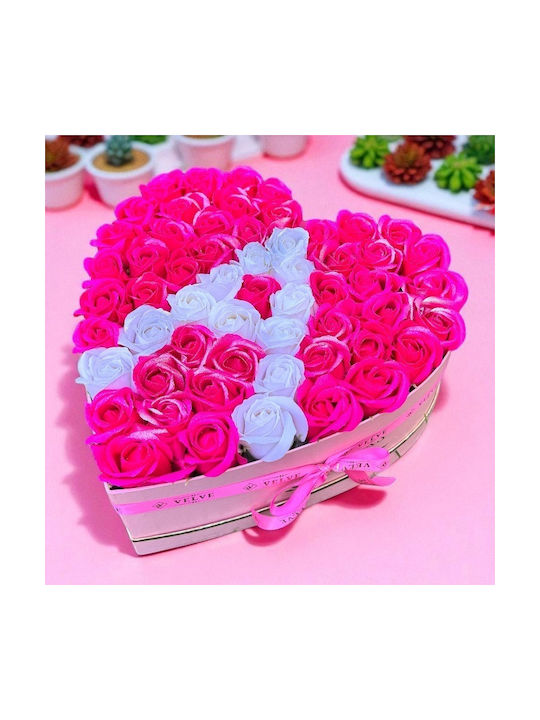 Aranjament Floral Personalizat Litere În Cutie Inimă Roz 49 Trandafiri Săpun Fucsia-Alb Cu Sclipici