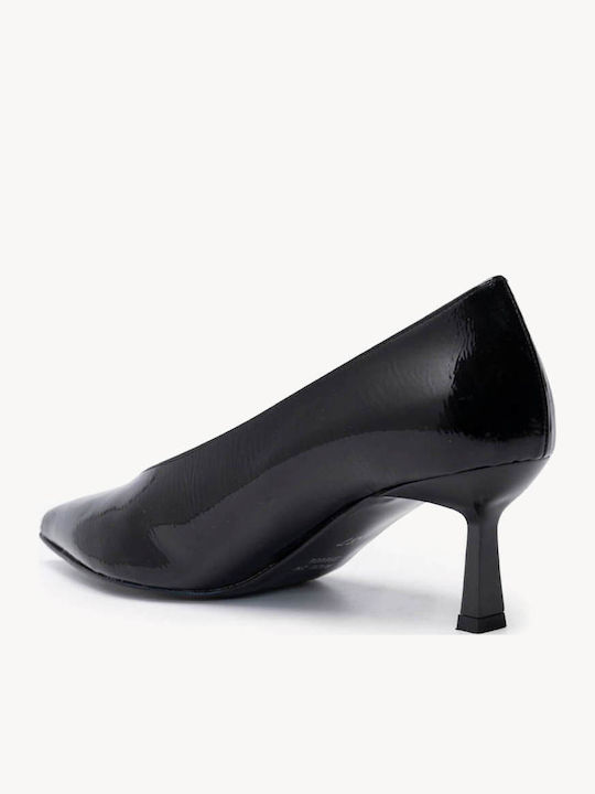Schwarze Niedrige Lackleder Pumps Mit Spitze Zehe
