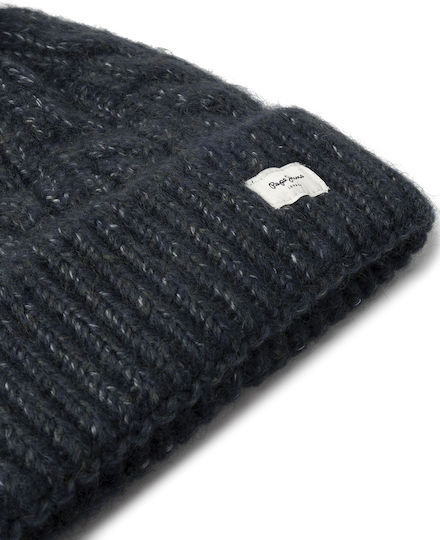 Beanie Beanie Knitted in Blue color