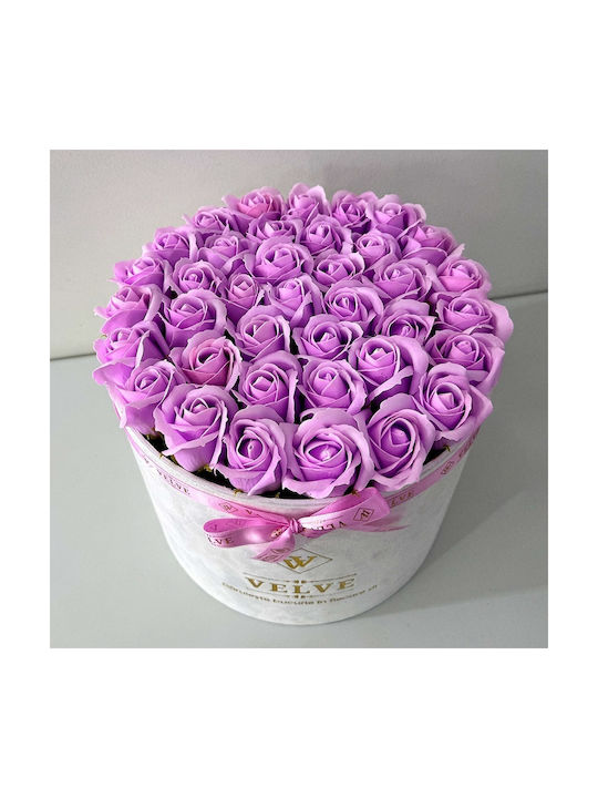 Aranjament Floral Majestic Liliac Trandafiri Săpun În Cutie Catifea Albă