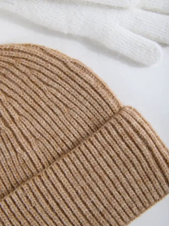 Beanie Beanie Knitted in Brown color