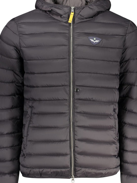 Jacke Black
