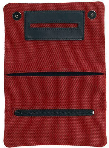 Mestango Tobacco Pouch With Magnetic Clasp in cleaning