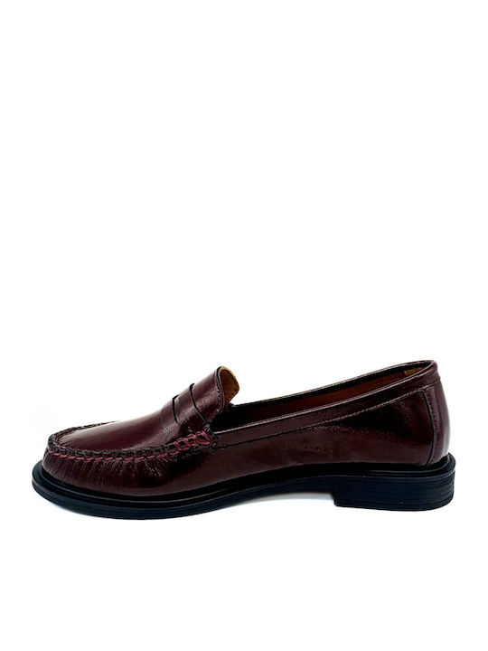 Women's Loafers in Burgundy Color