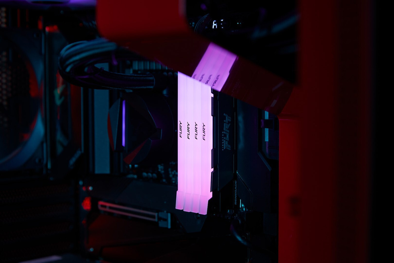 Kingston Fury Renegade Rgb DDR4 με Module 1x16GB και Ταχύτητα 3200 για Desktop