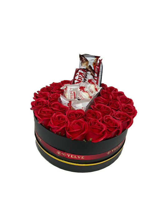 Aranjament Floral În Cutie Rotundă 27 Trandafiri Săpun Flori Raffaello Praline 40g Kinder Bueno 43g Baton Kitkat 80g Flori Uscate Parfumate Roșii