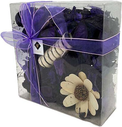 Floral Arrangement In A Round Box 27 Soap Roses Flowers Raffaello Pralines 40g Kinder Bueno 43g Kitkat Bar 80g Scented Dried Red Flowers