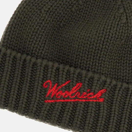 Beanie Beanie Knitted in Green color