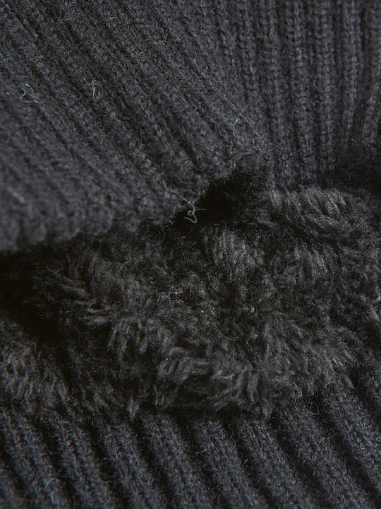 Beanie Beanie Knitted in Black color