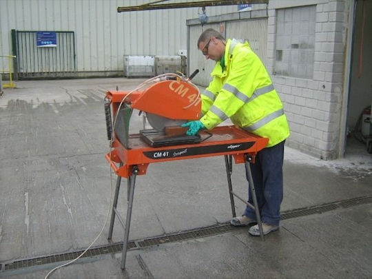 Norton Bench Saw 2200W, Cutting Disc Diameter 300mm & Cutting Speed 2800rpm 158-uniw