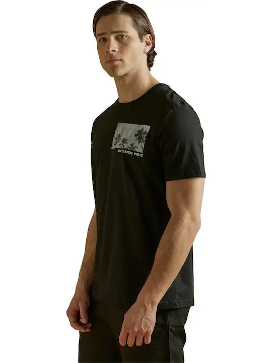 Guy Laroche