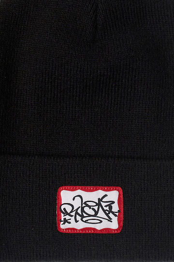 Beanie Beanie Knitted in Black color