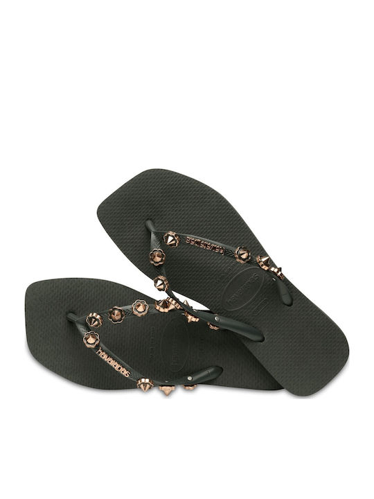Square Flip Flops in Khaki Farbe